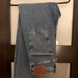 Zara | 80’s High Rise Skinny Jeans